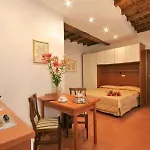 Daisy Apartments