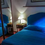 Daisy Apartments