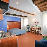 Daisy Apartments